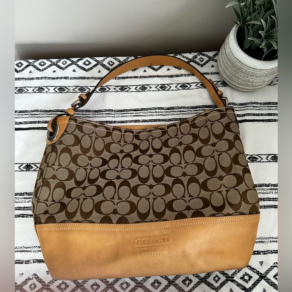 Coach bag - Tan leather bottom and straps - signature C fabric - Picture 1 of 6